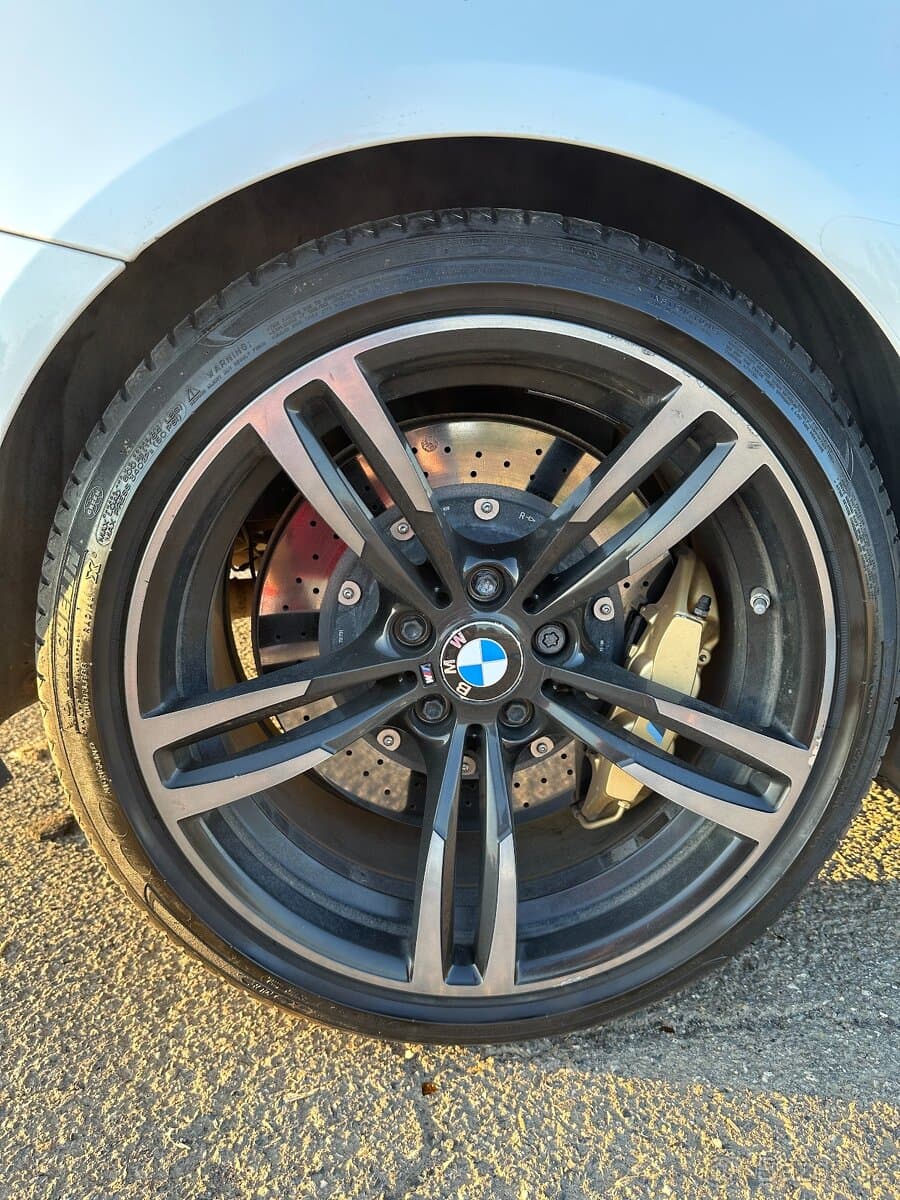 2016 BMW M4 - 13