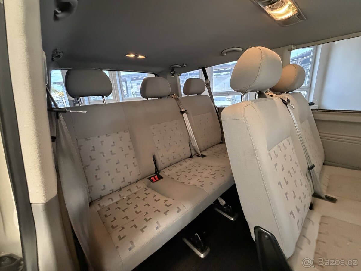 2004 Volkswagen TRANSPORTER - 13