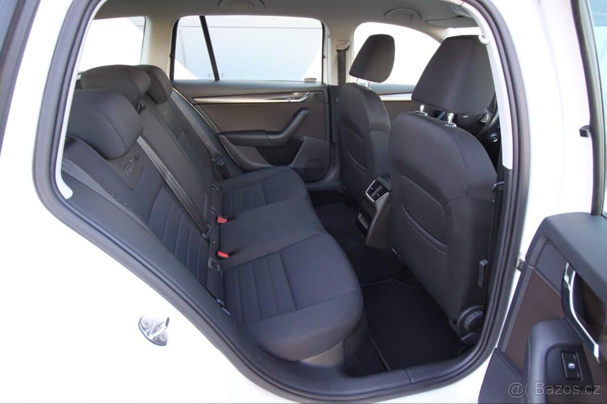 2015 Škoda OCTAVIA - 13