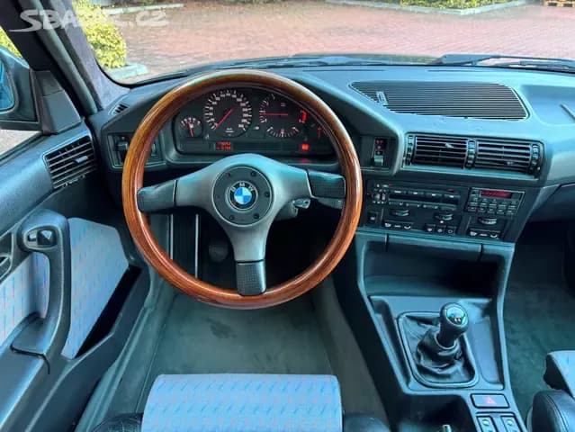 1989 BMW M5 - 13