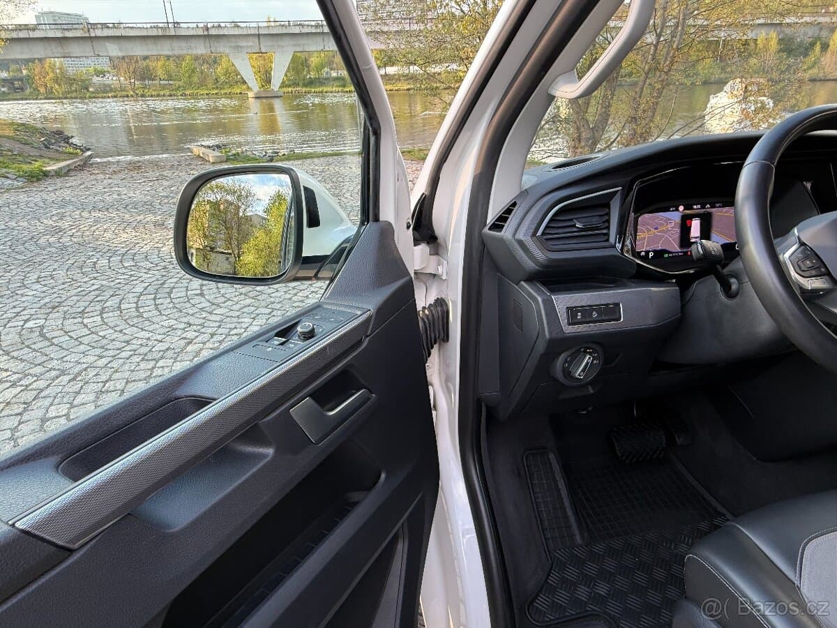 2021 Volkswagen MULTIVAN - 13