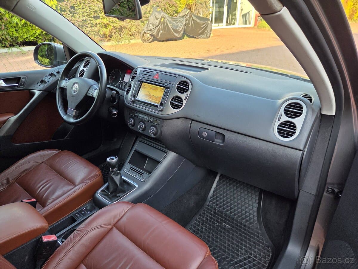 2009 Volkswagen TIGUAN - 13