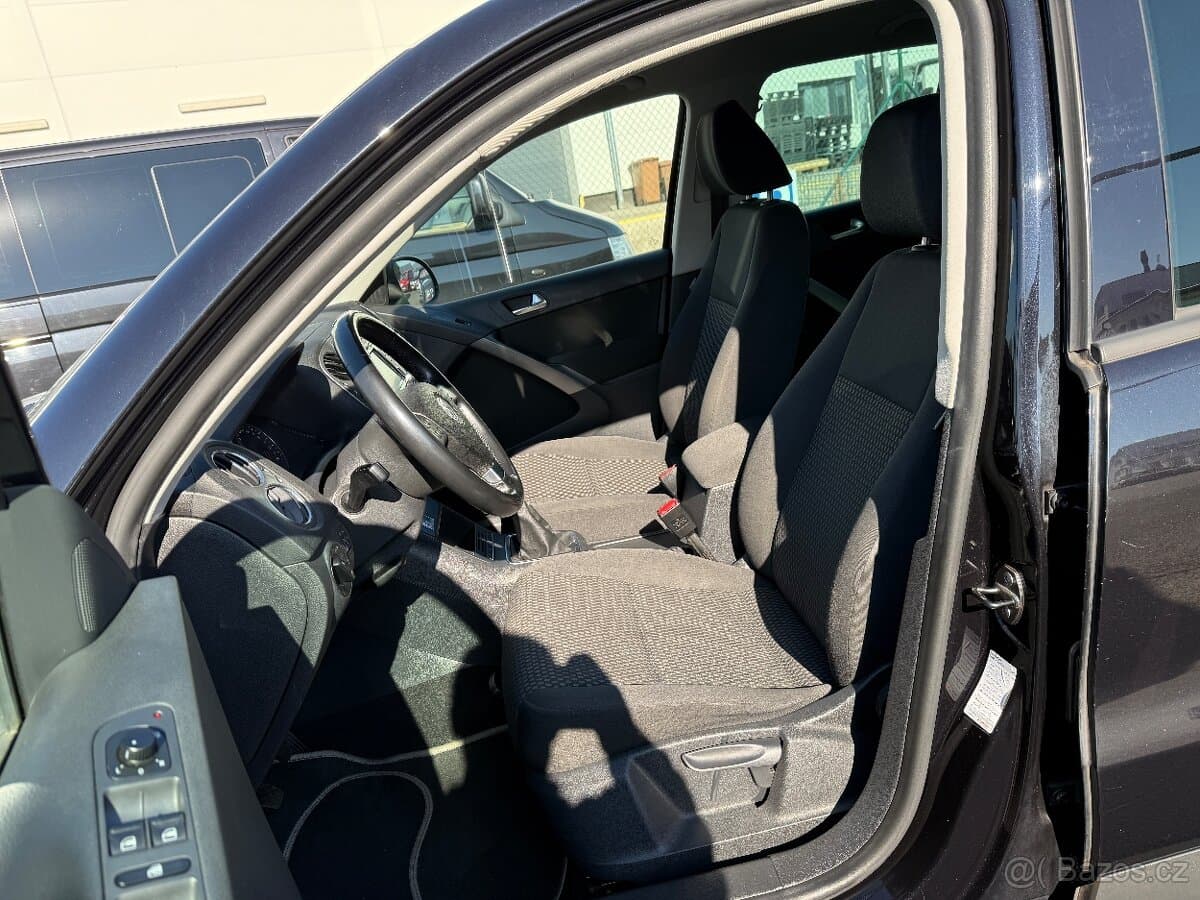 2009 Volkswagen TIGUAN - 13