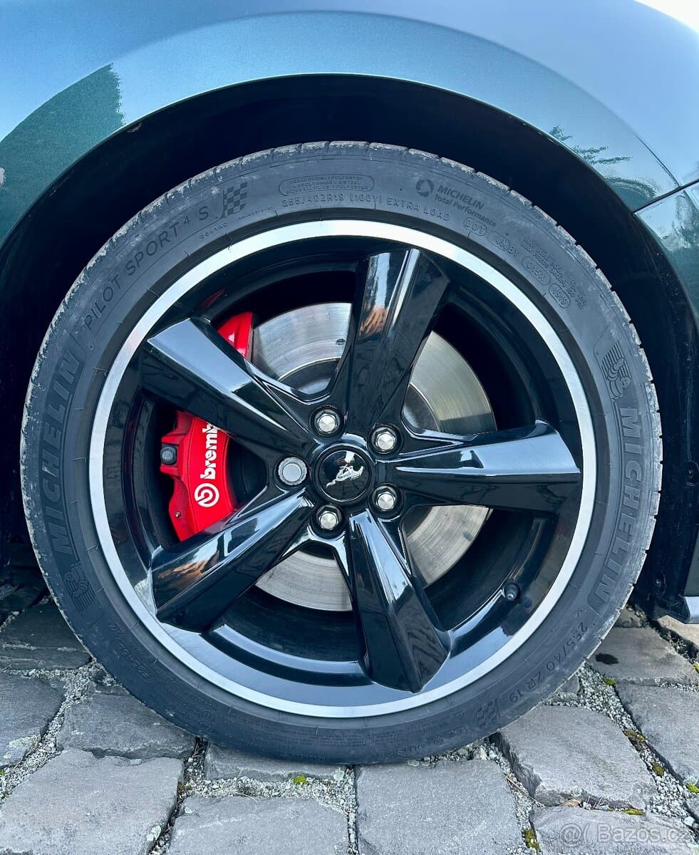 2020 Ford MUSTANG - 13