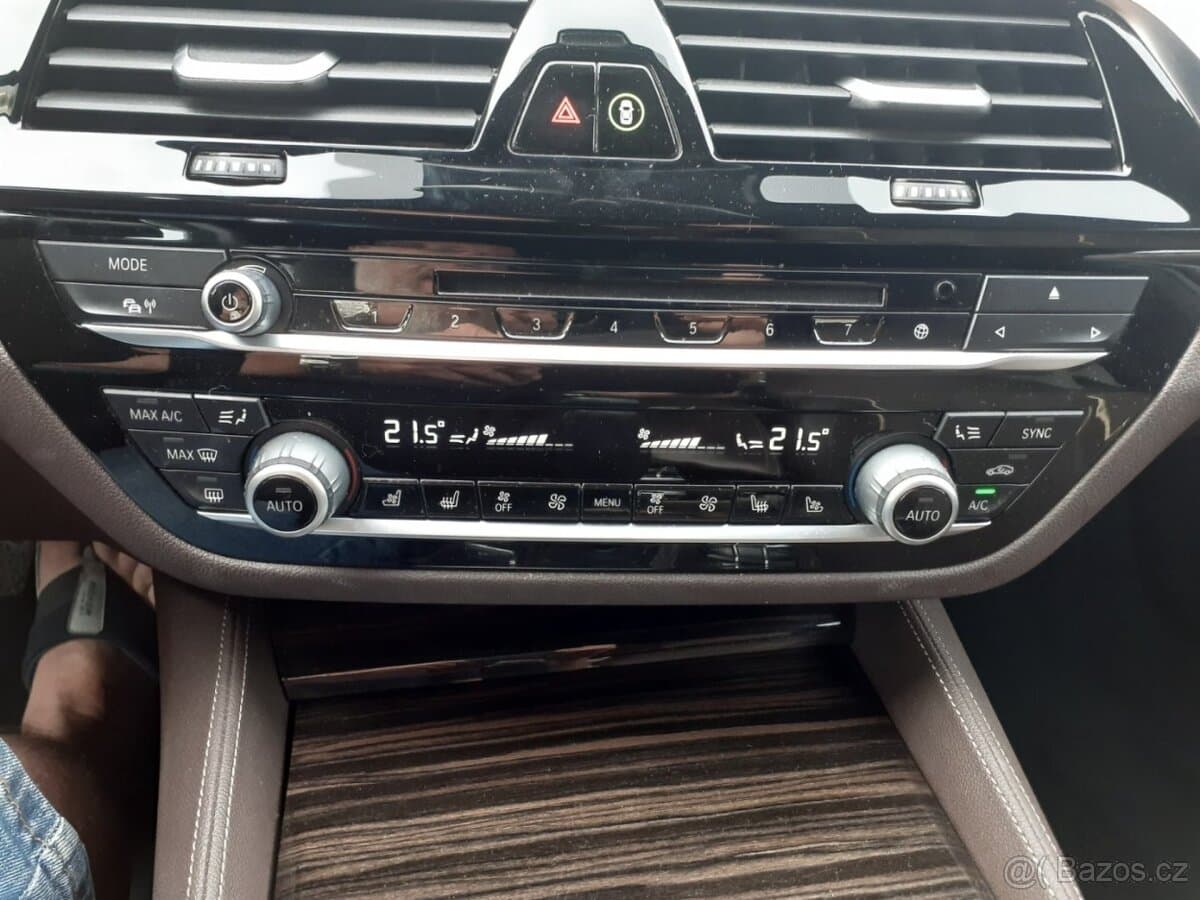 2019 BMW 5-SERIES - 13