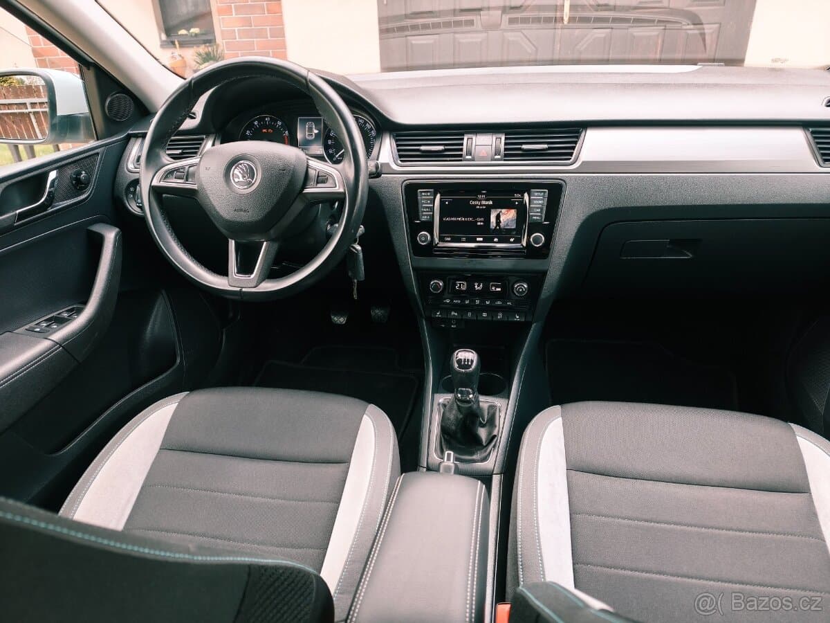 2016 Škoda RAPID - 13
