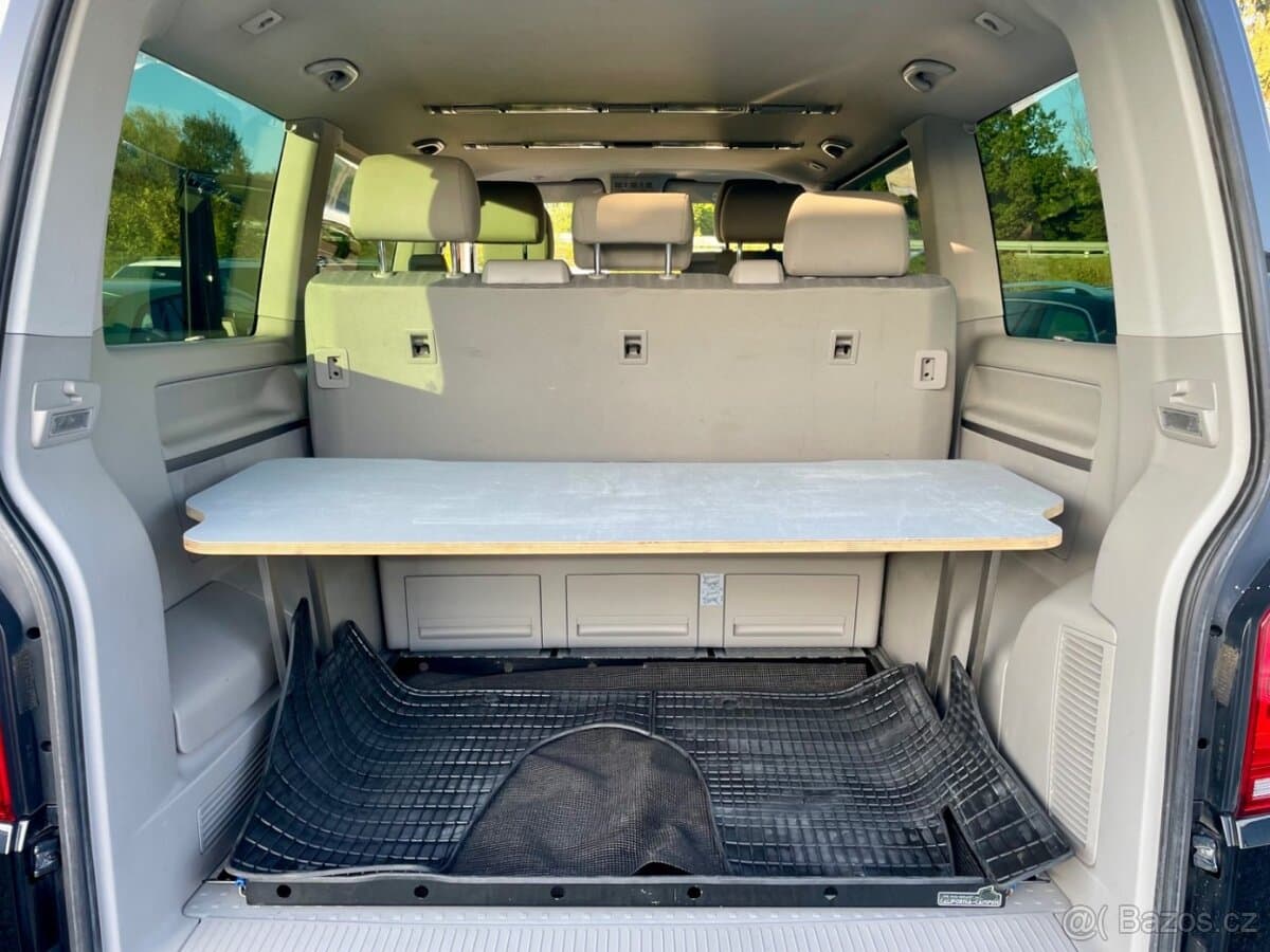 2015 Volkswagen MULTIVAN - 13