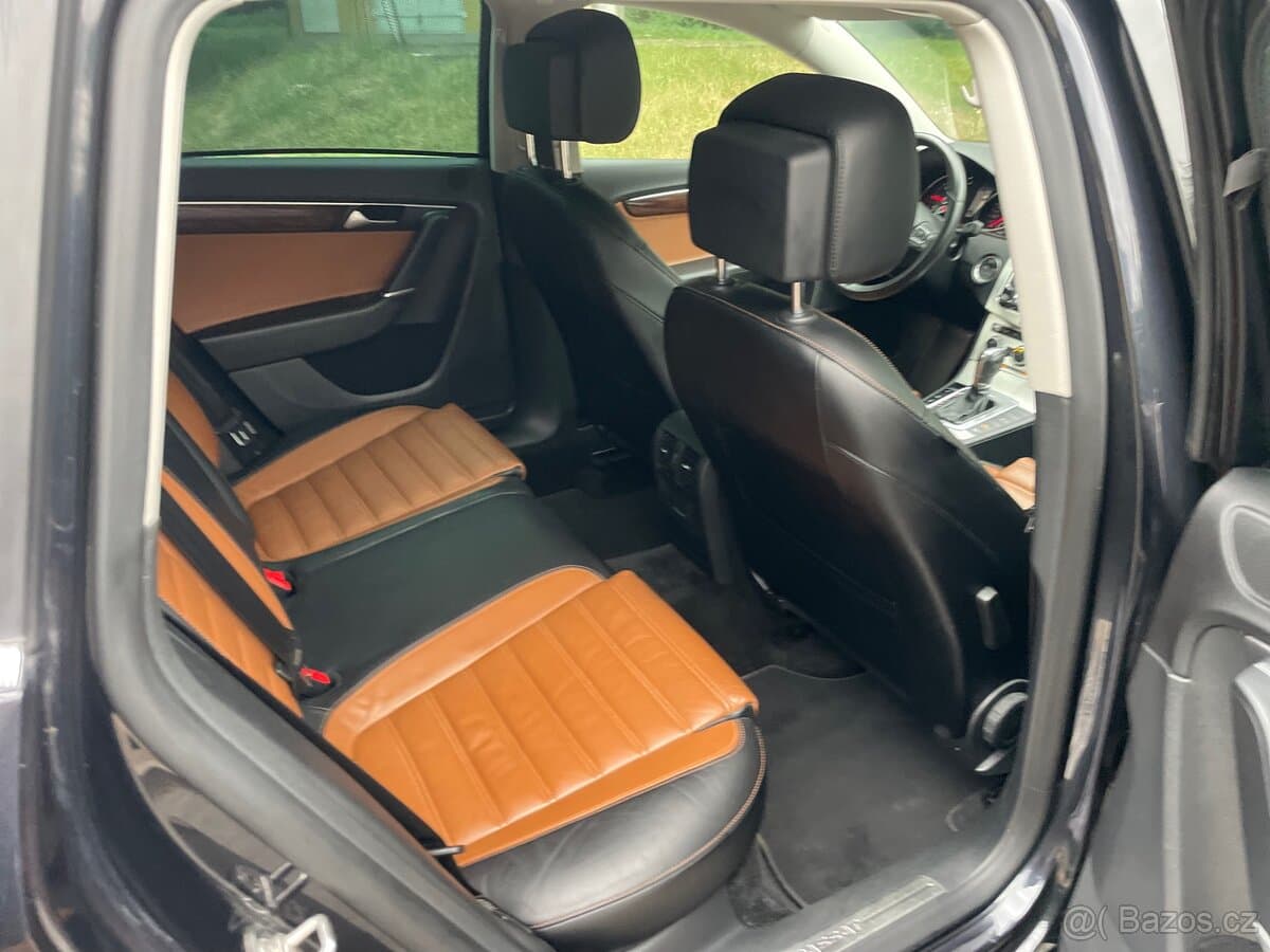 2012 Volkswagen PASSAT - 13
