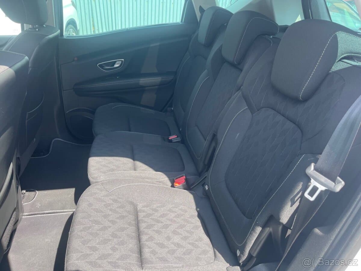 2019 Renault SCENIC - 13