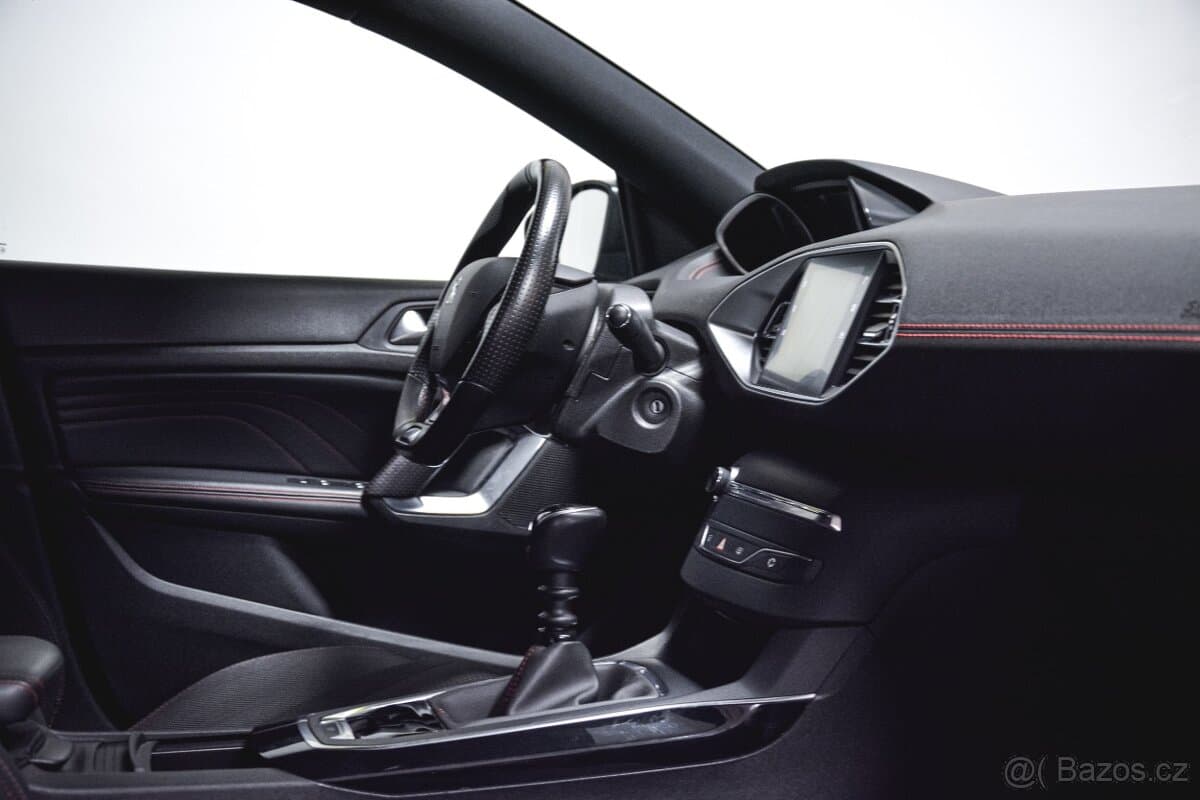 2020 Peugeot 308 - 13