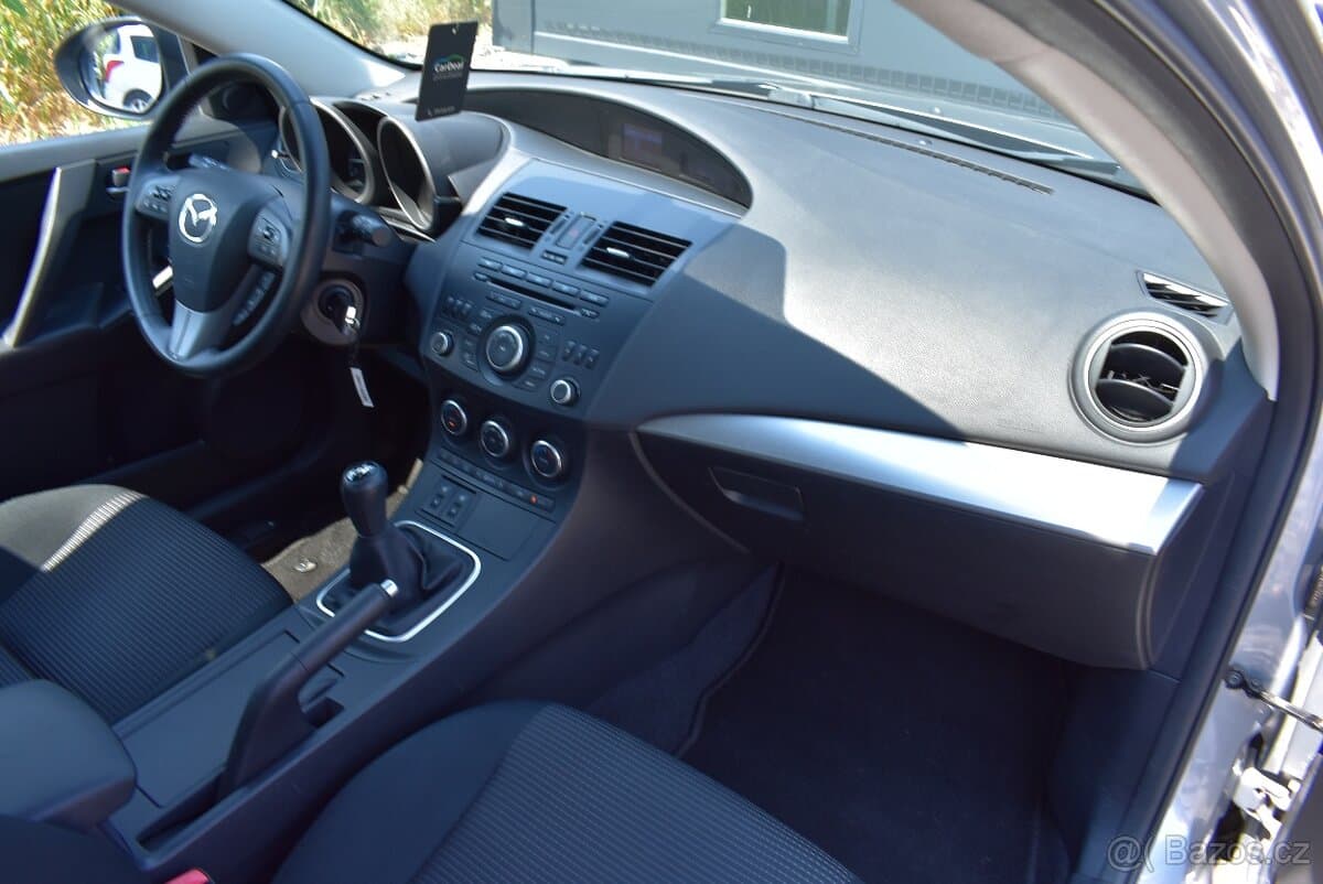 2013 Mazda 3 - 13