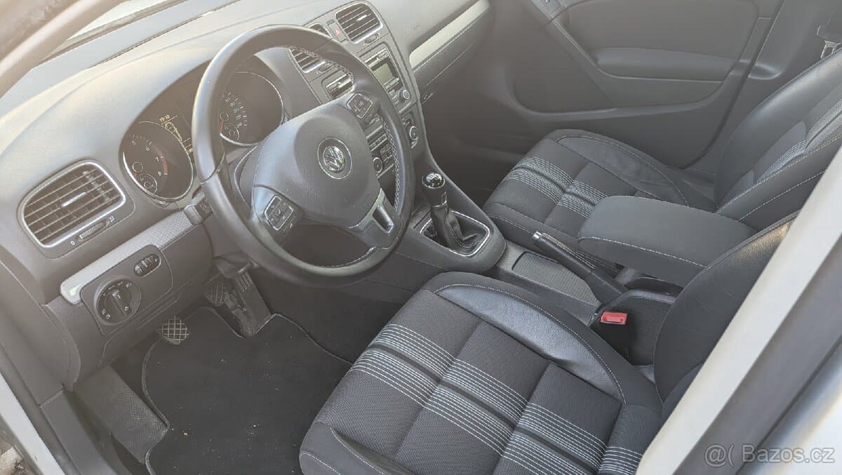 2012 Volkswagen GOLF - 13