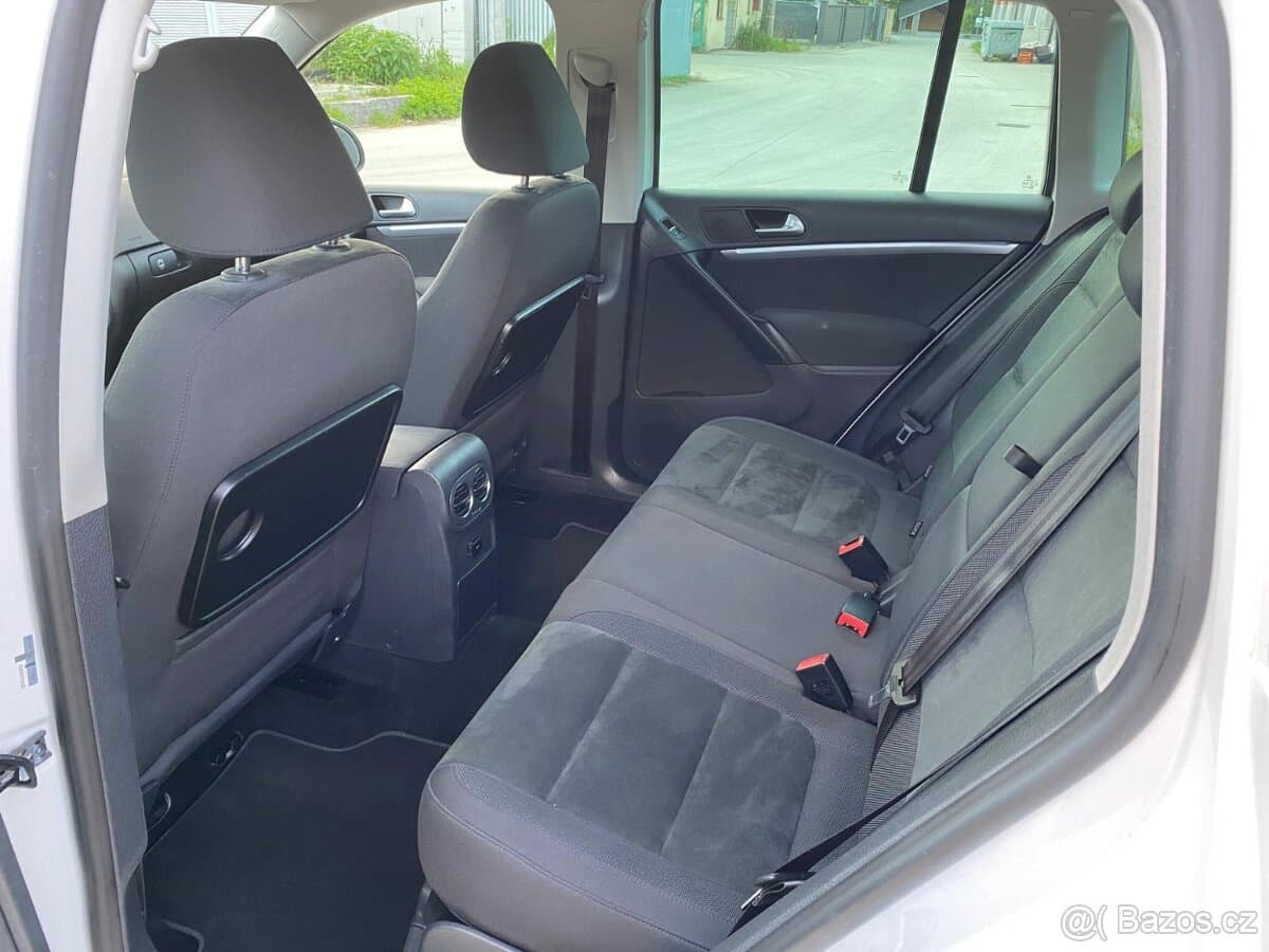 2012 Volkswagen TIGUAN - 13