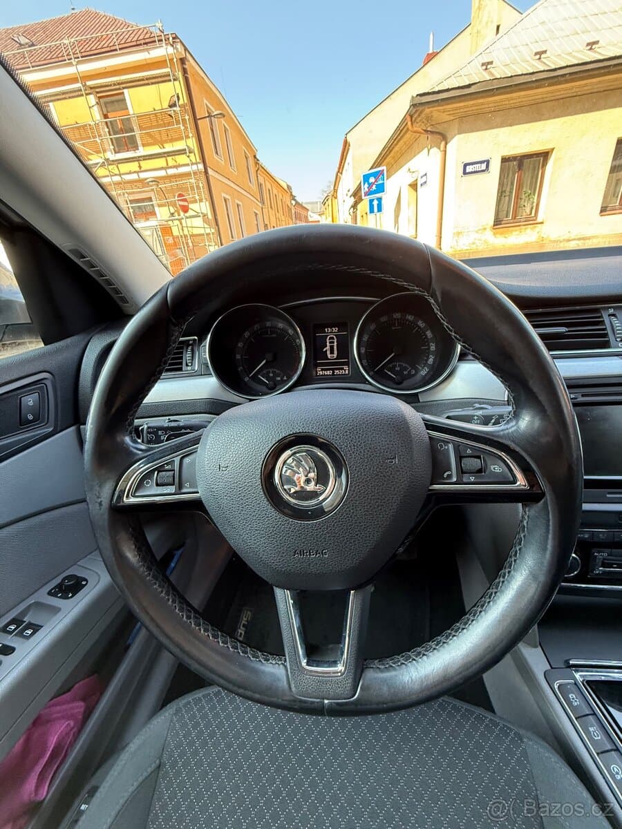 2014 Škoda SUPERB - 13