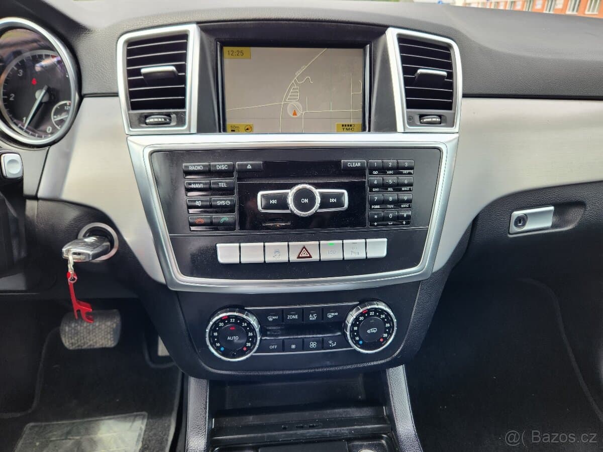 2012 Mercedes-Benz M-CLASS - 13
