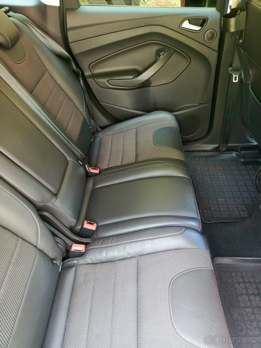 2015 Ford KUGA - 13
