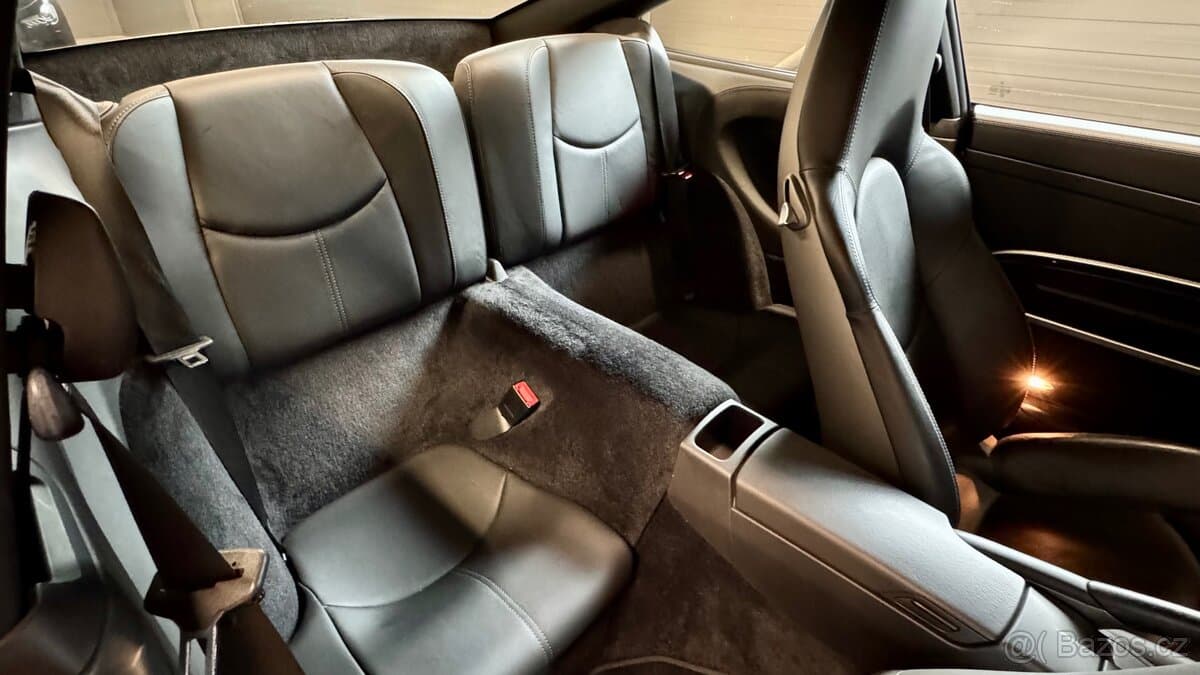 2005 Porsche 911 - 13