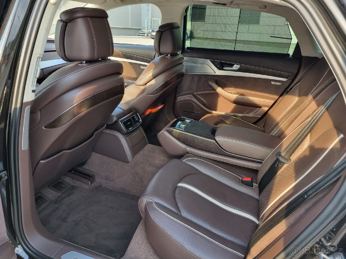 2013 Audi A8 - 13