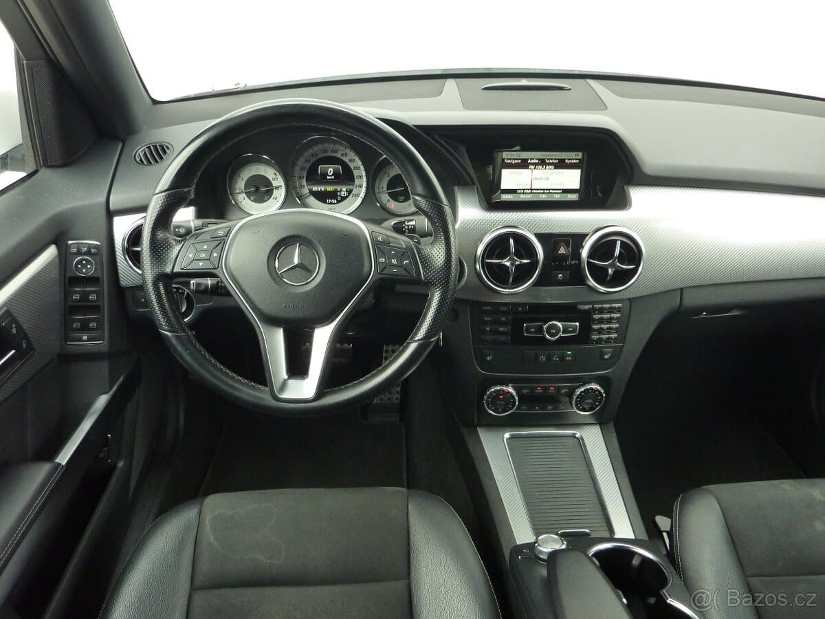 2013 Mercedes-Benz GLK - 13