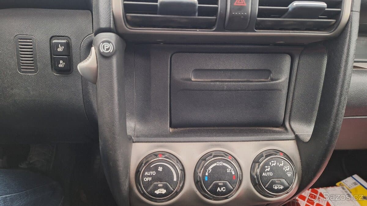 2005 Honda CR-V - 13
