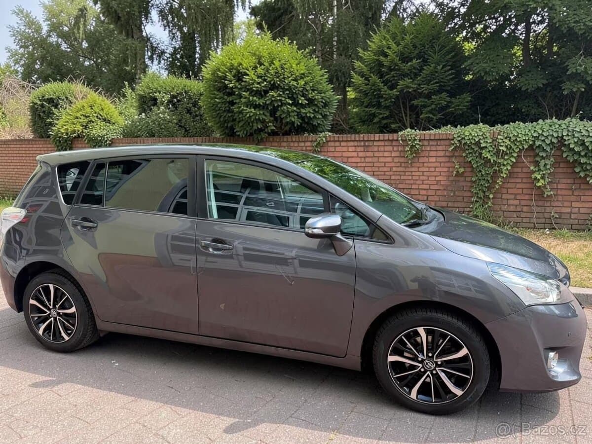 2018 Toyota VERSO - 13
