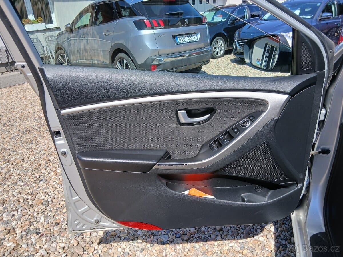 2015 Hyundai i30 - 13