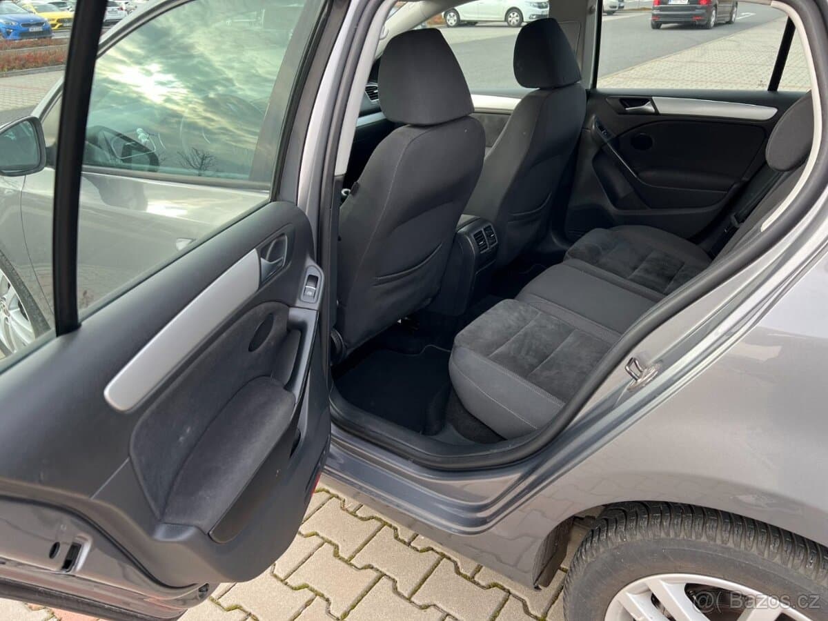 2009 Volkswagen GOLF - 13