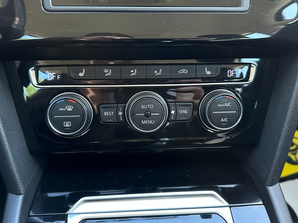 2016 Volkswagen PASSAT - 13