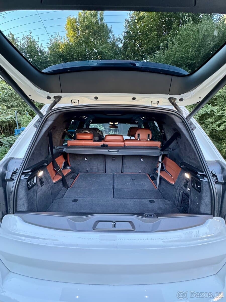 2023 BMW X7 - 13