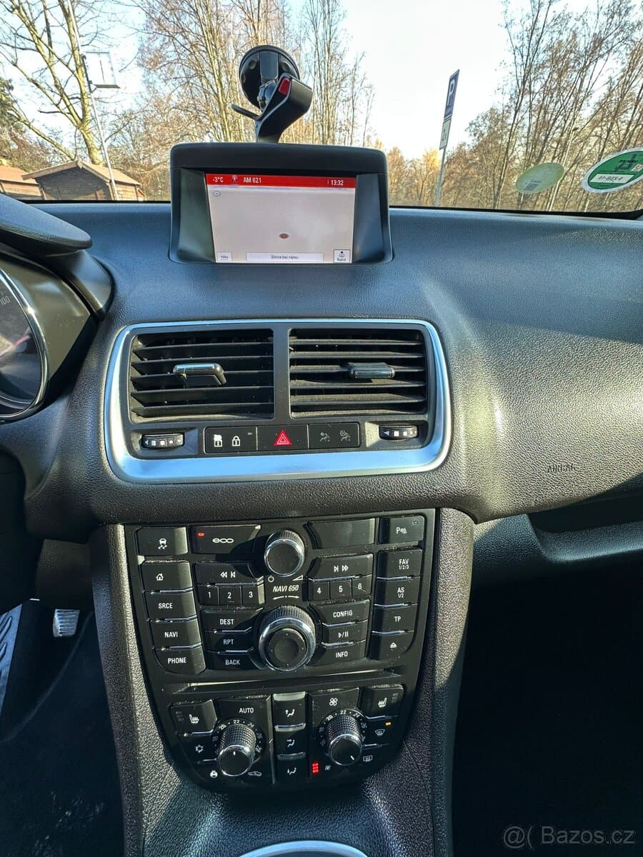 2015 Opel MERIVA - 13