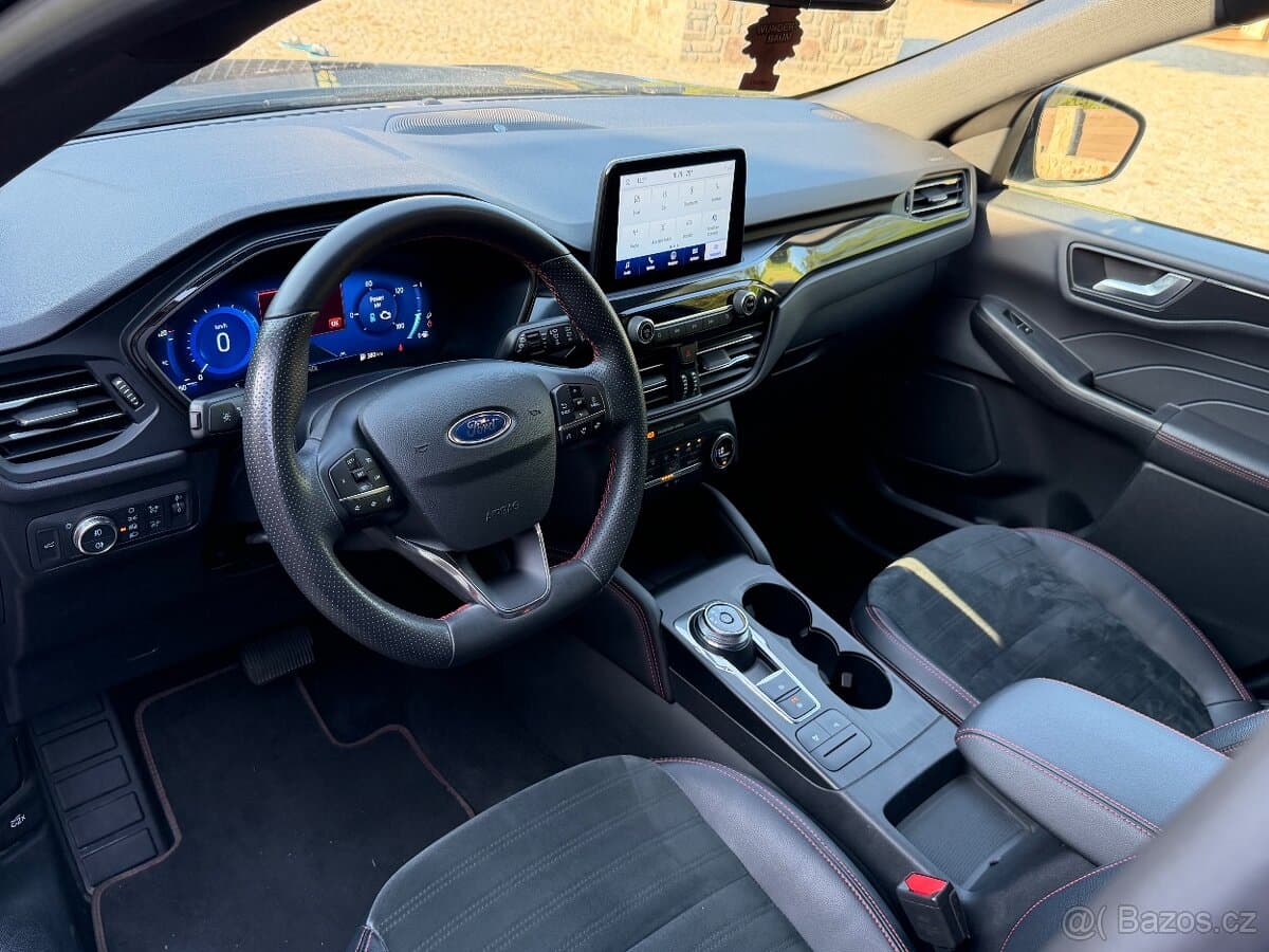 2023 Ford KUGA - 13