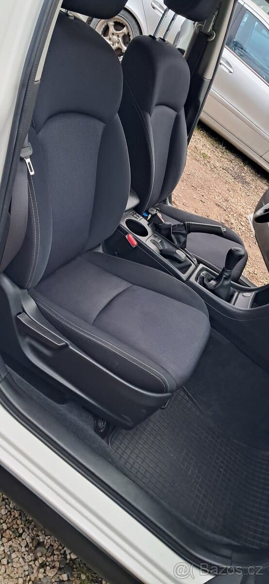 2015 Subaru XV - 13