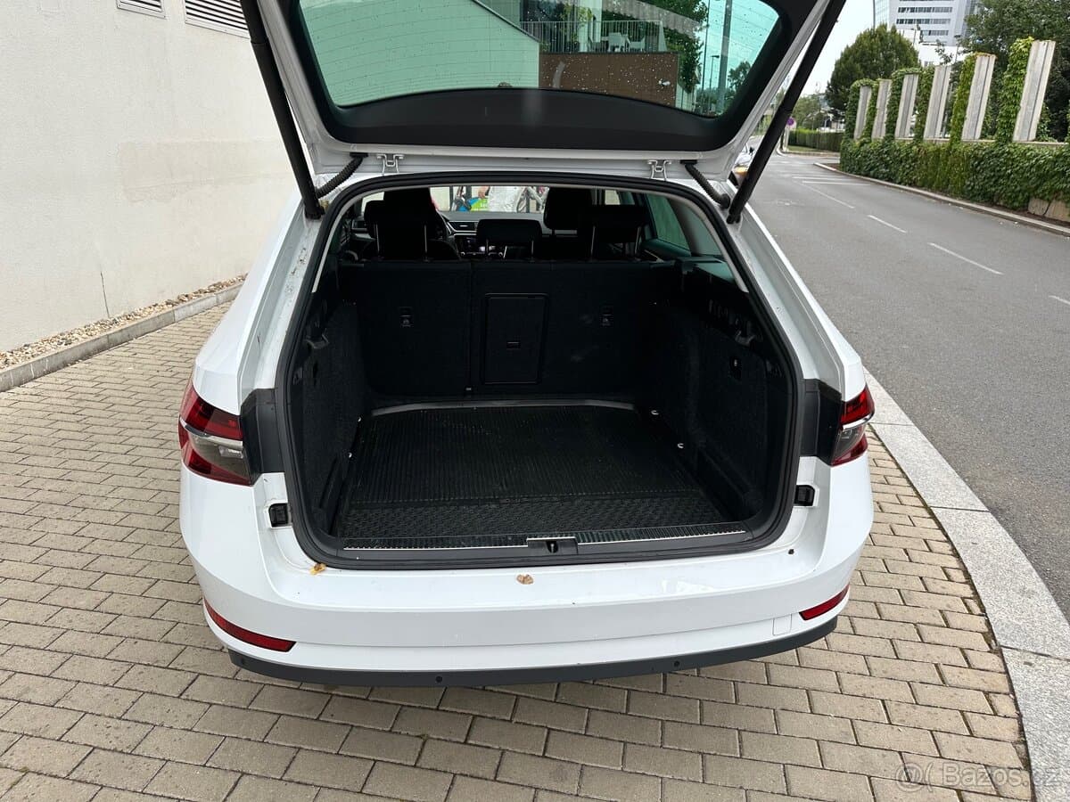 2022 Škoda SUPERB - 13