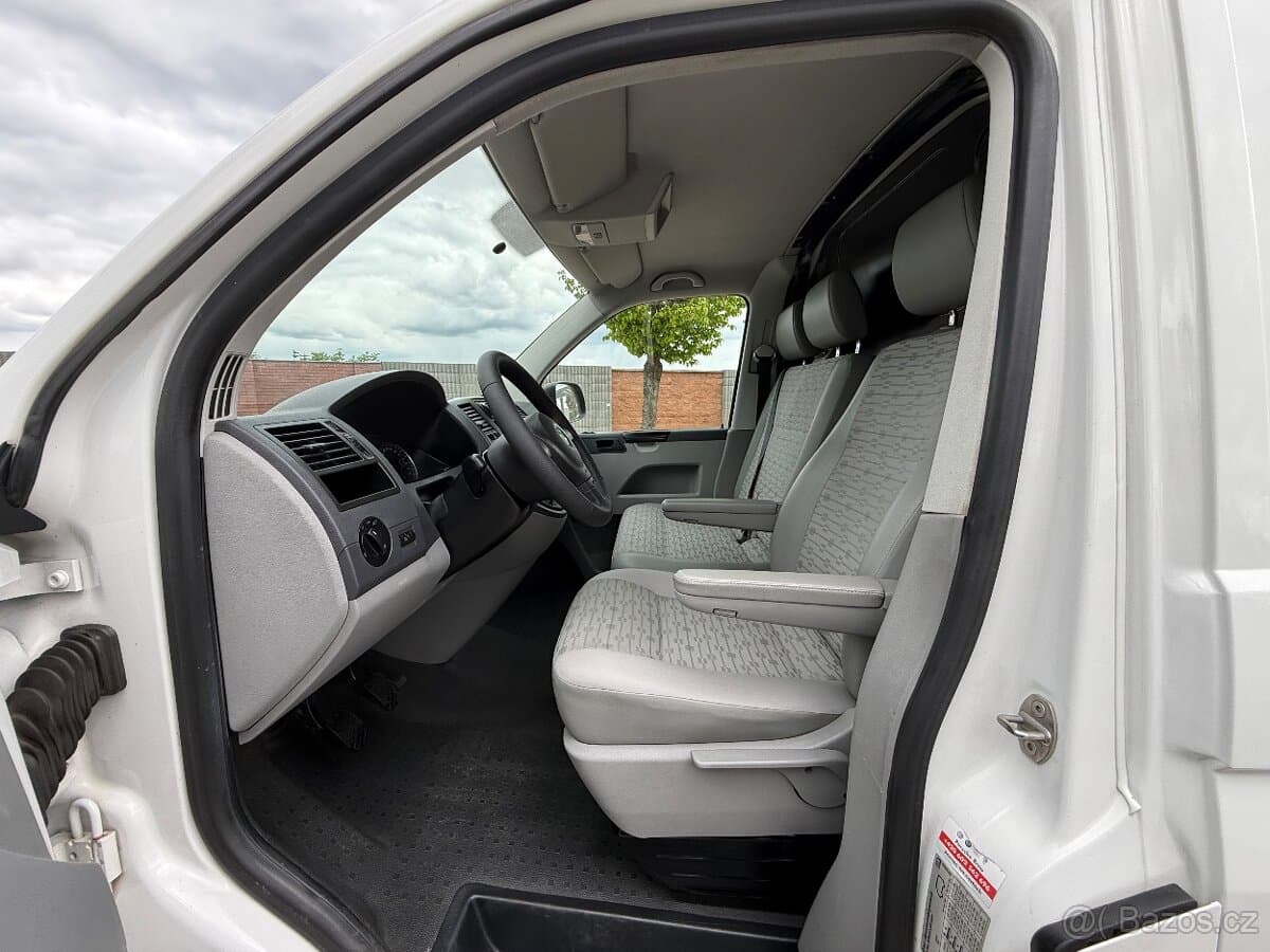 2013 Volkswagen TRANSPORTER - 13