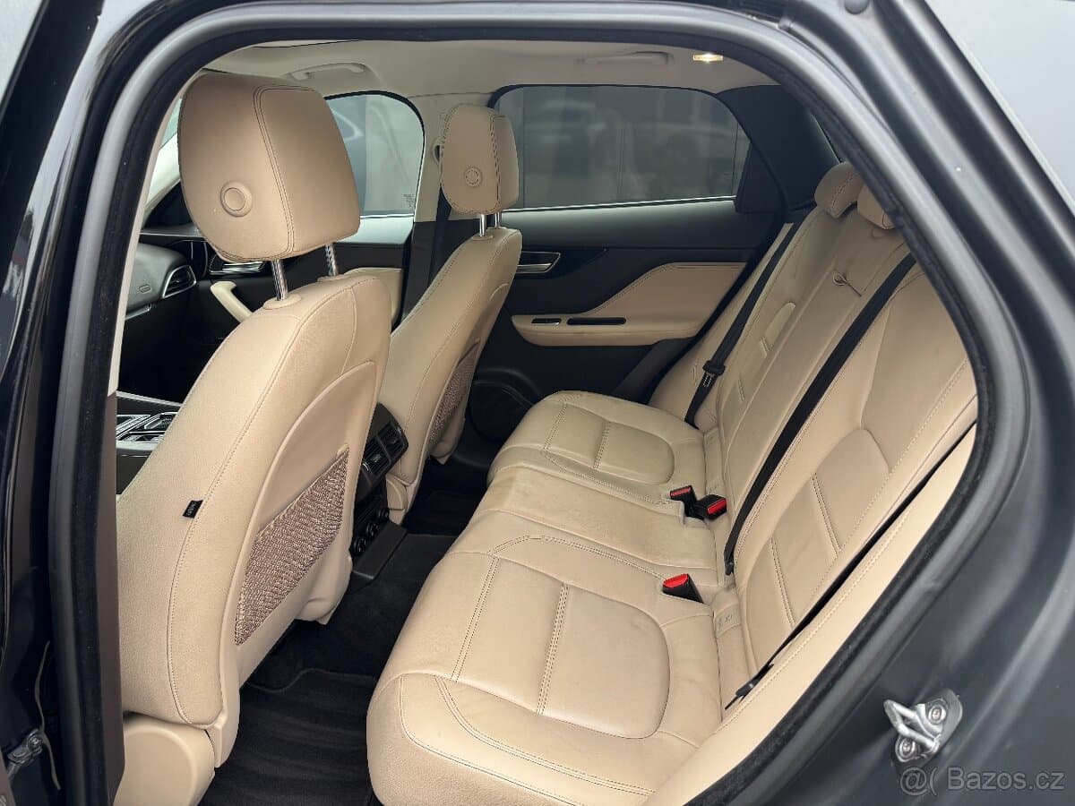 2017 Jaguar F-PACE - 13