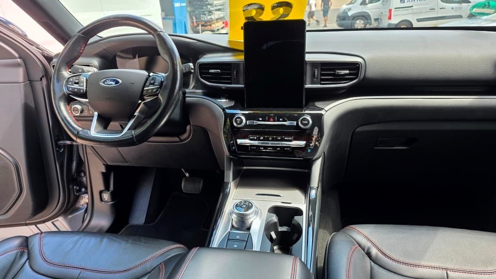 2021 Ford EXPLORER - 13