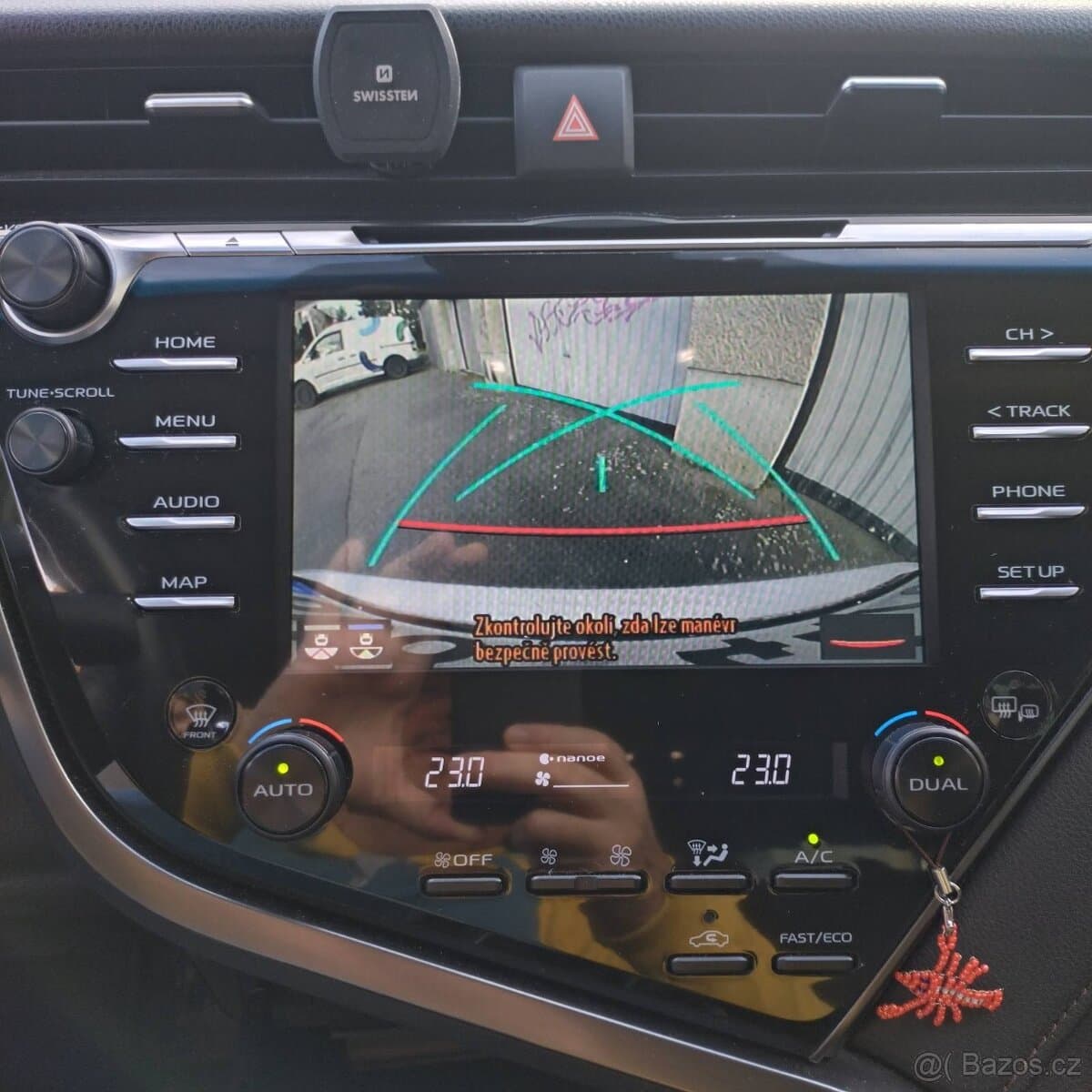 2020 Toyota CAMRY - 13