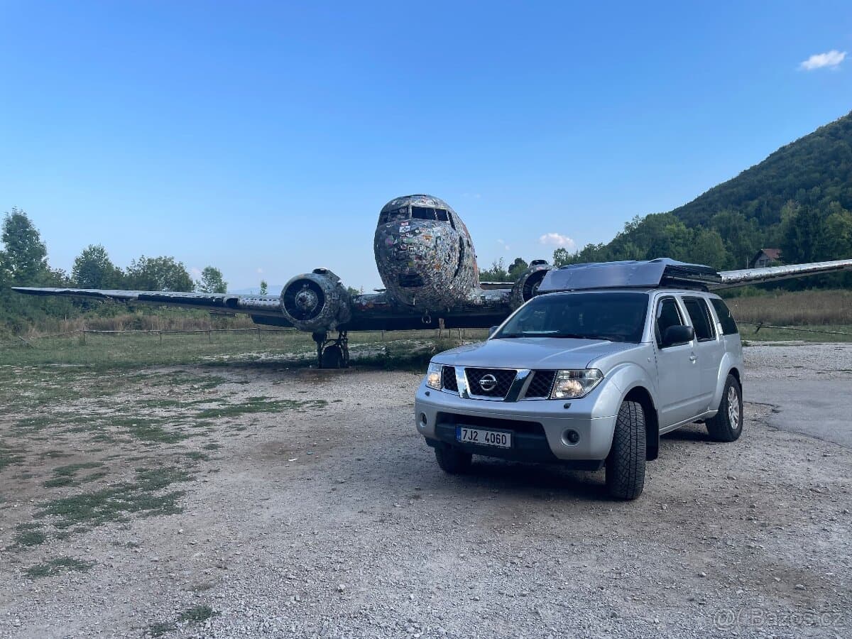 2005 Nissan PATHFINDER - 13