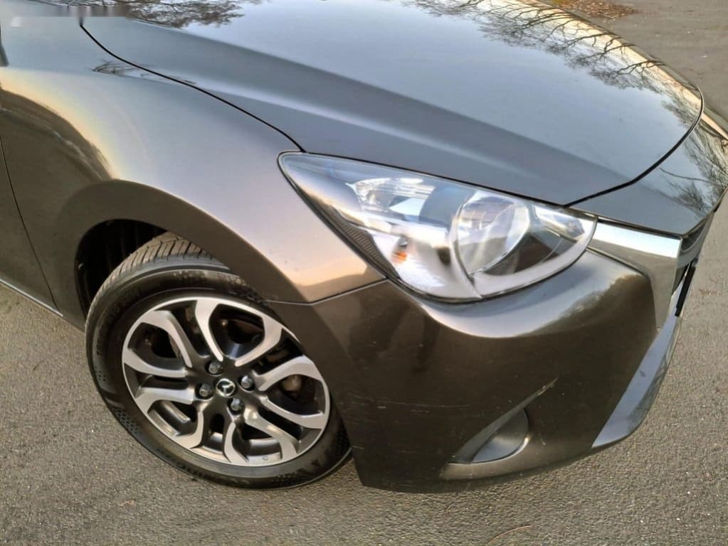 2017 Mazda 2 - 13