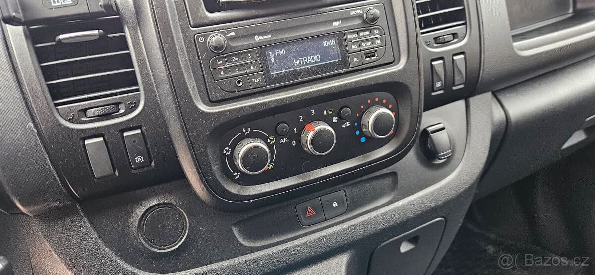 2020 Renault TRAFIC - 13