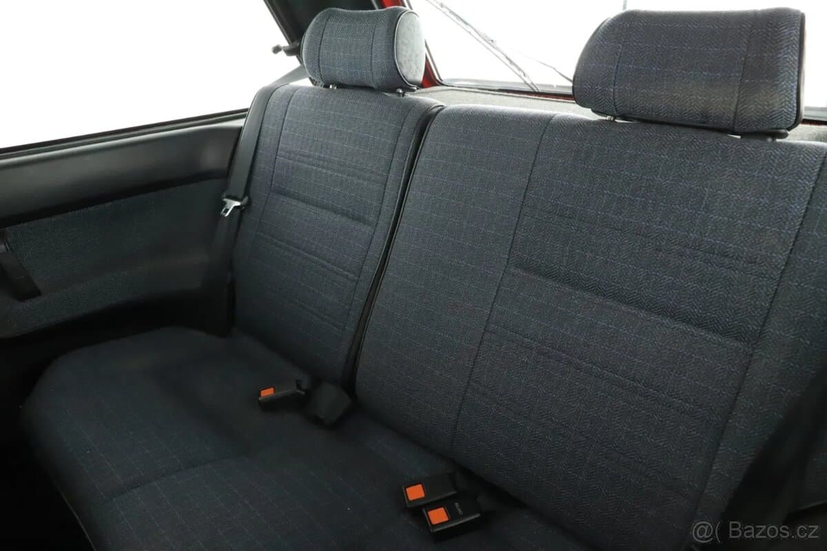 1988 Nissan SUNNY - 13