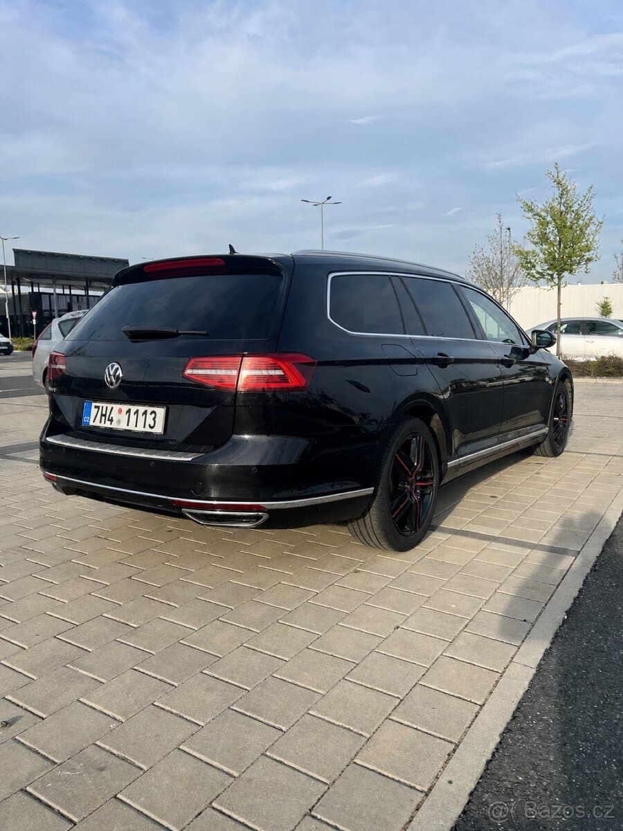 2018 Volkswagen PASSAT - 13
