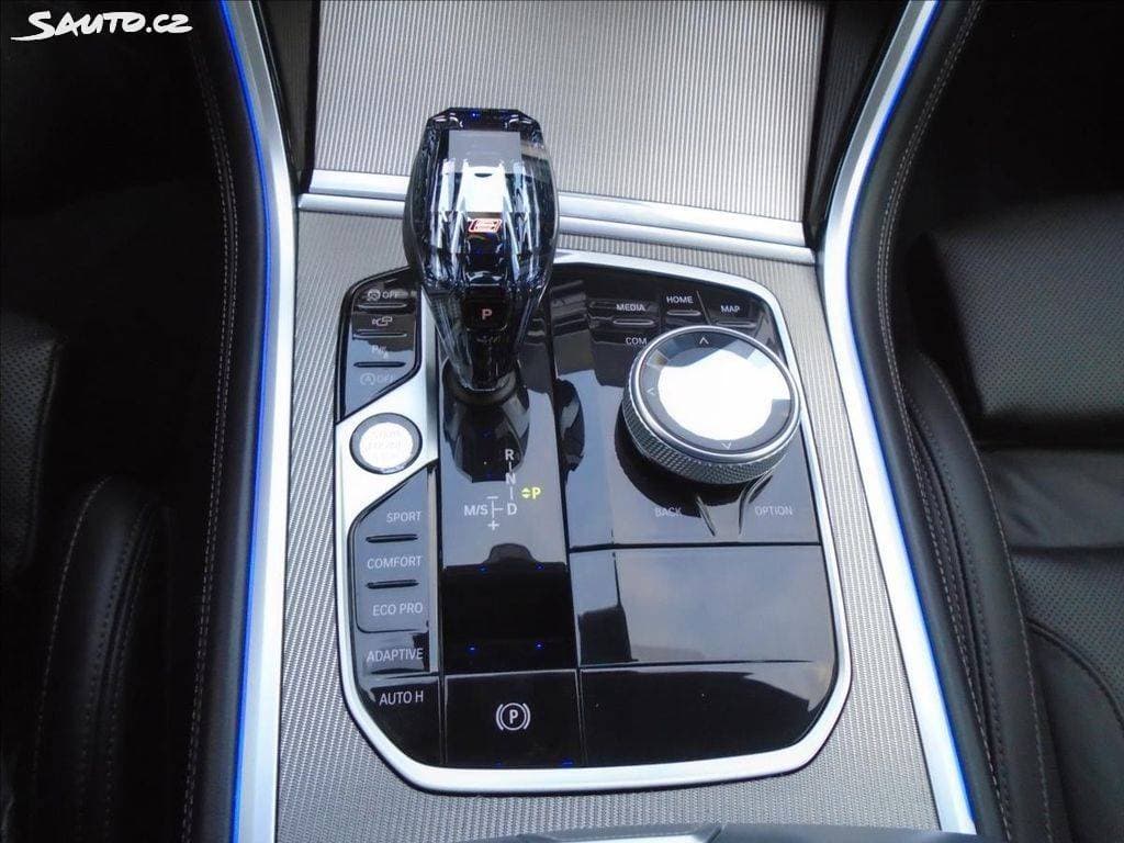 2020 BMW 8-SERIES - 13