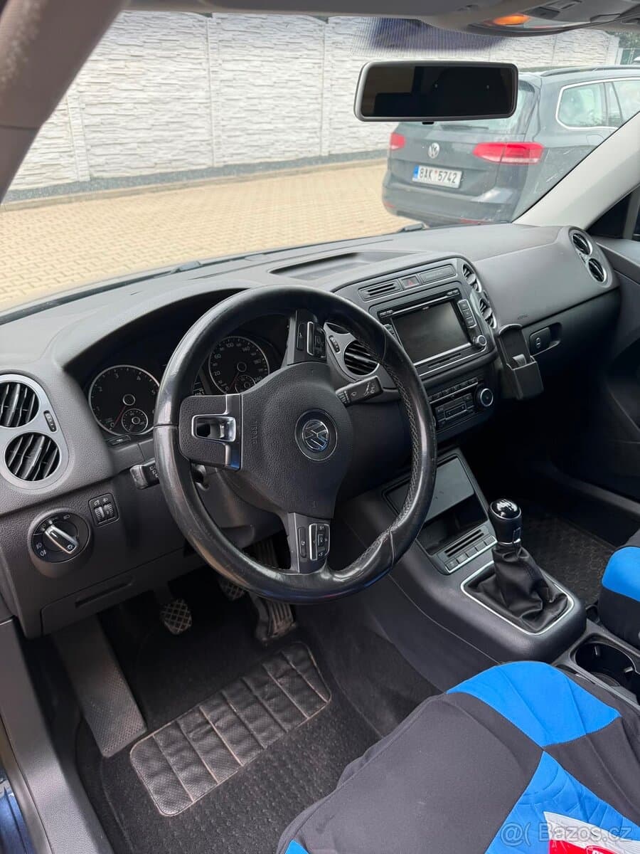 2012 Volkswagen TIGUAN - 13