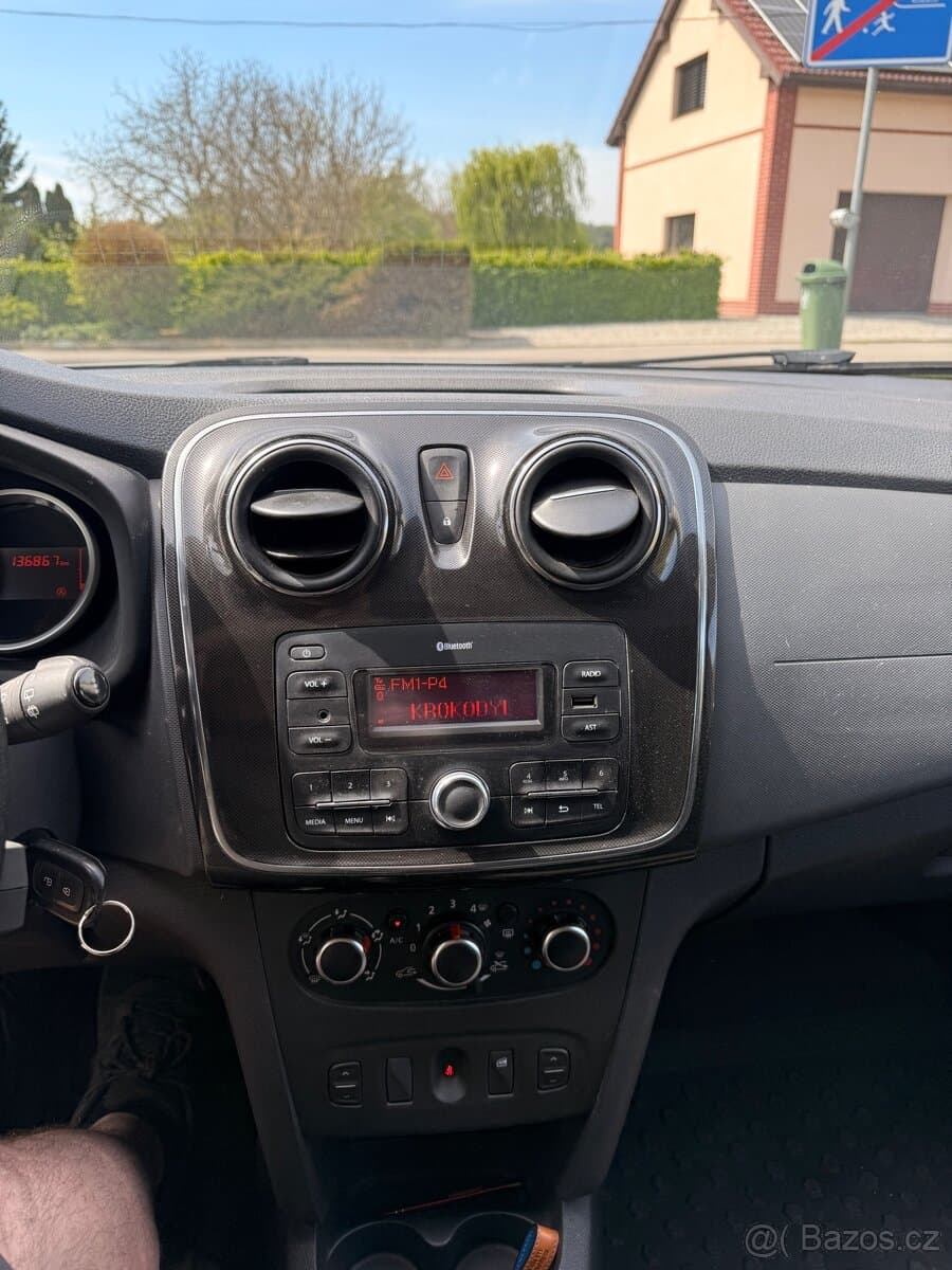2019 Dacia LOGAN - 13