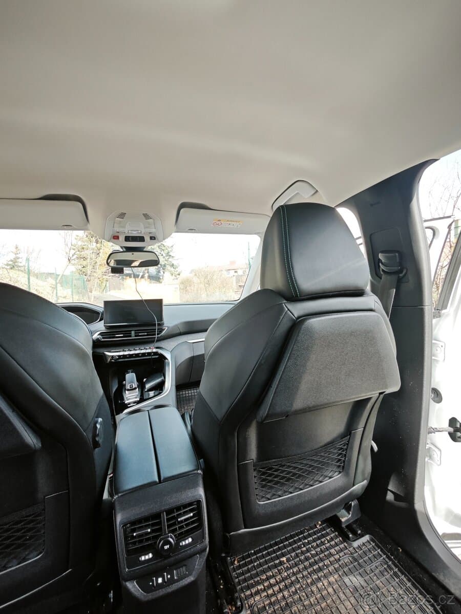 2021 Peugeot 5008 - 13