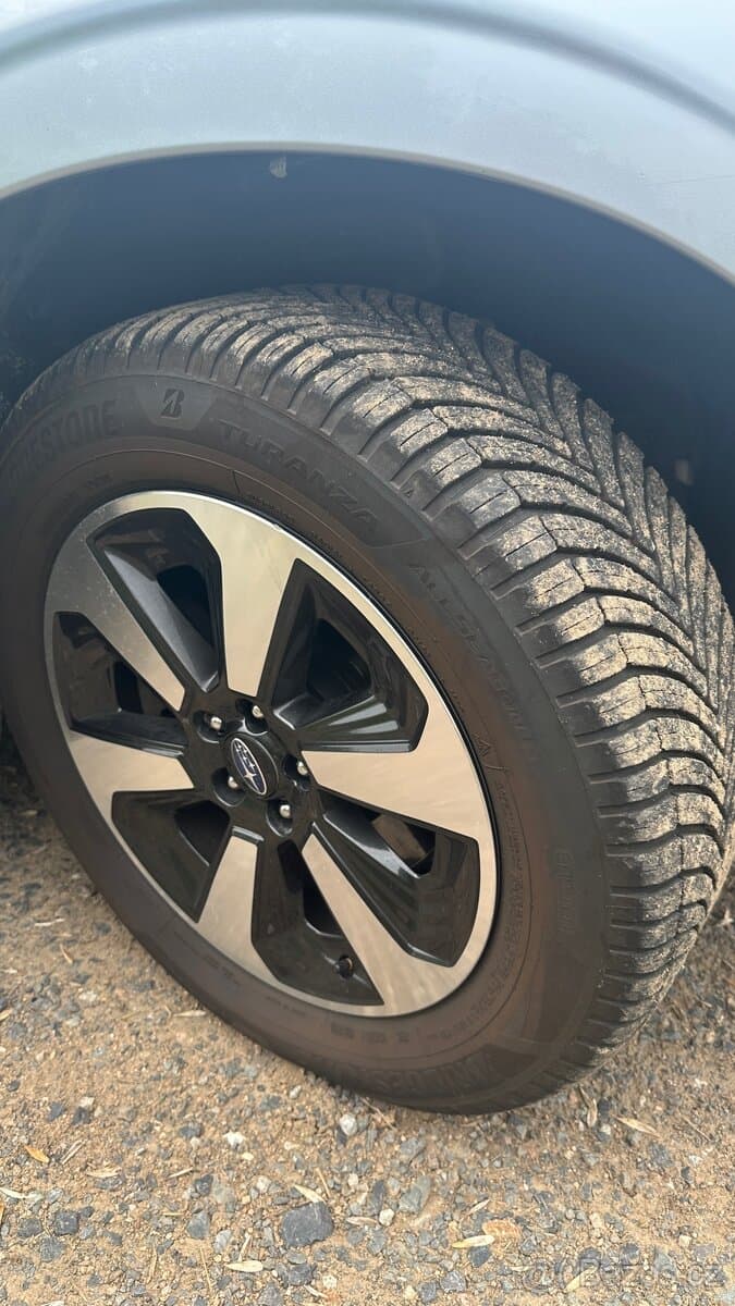2016 Subaru FORESTER - 13