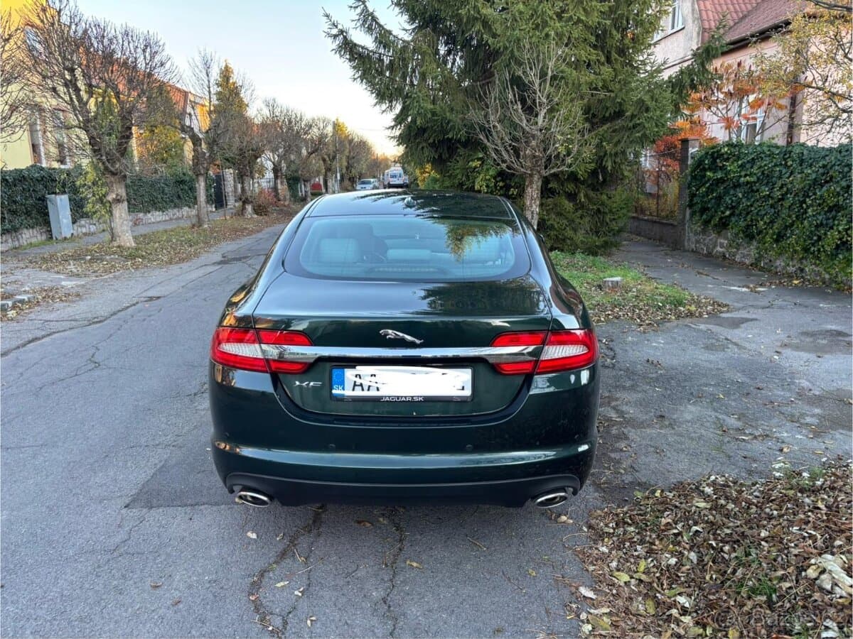 Jaguar XF - 13