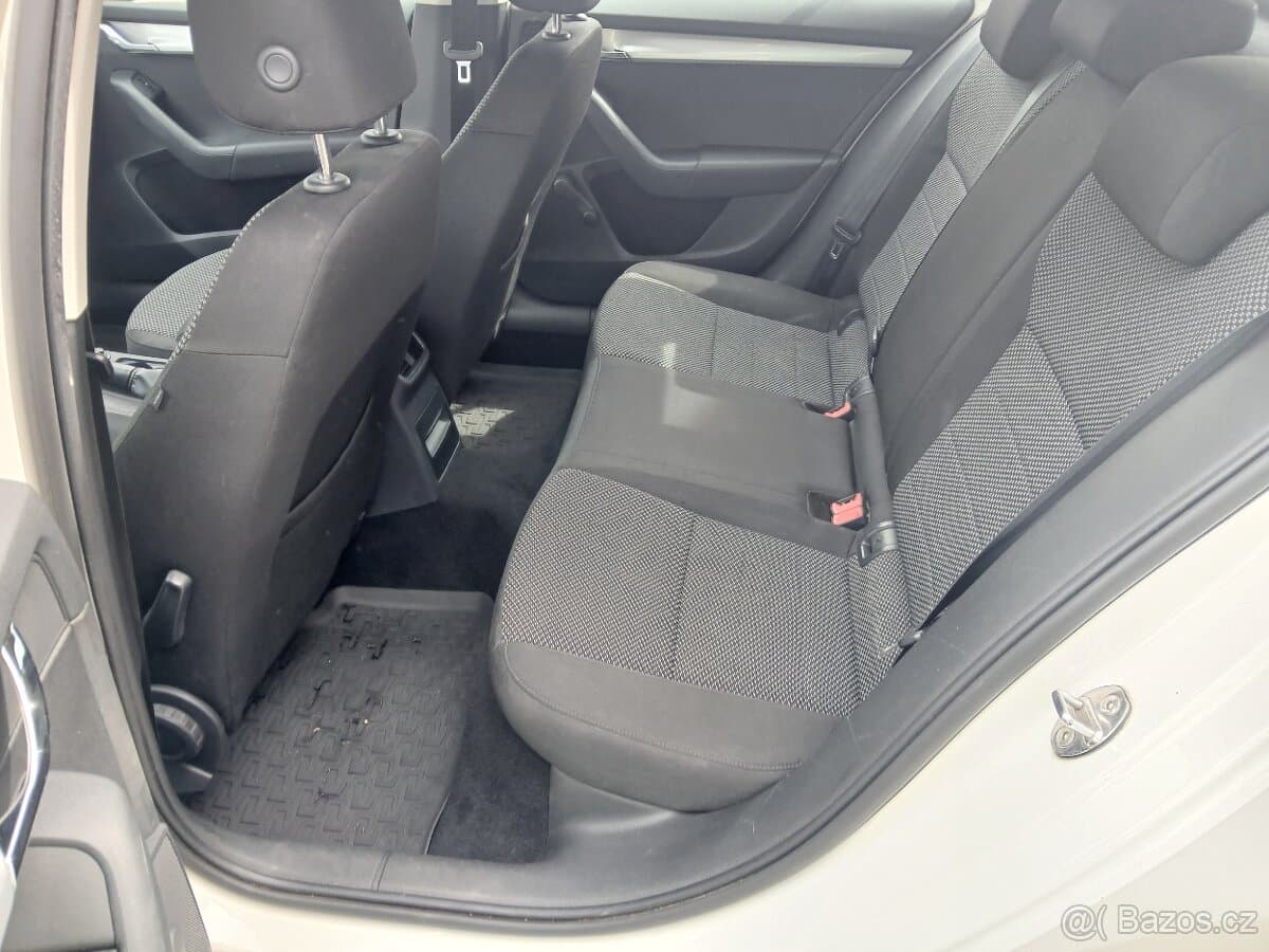 2014 Škoda OCTAVIA - 13