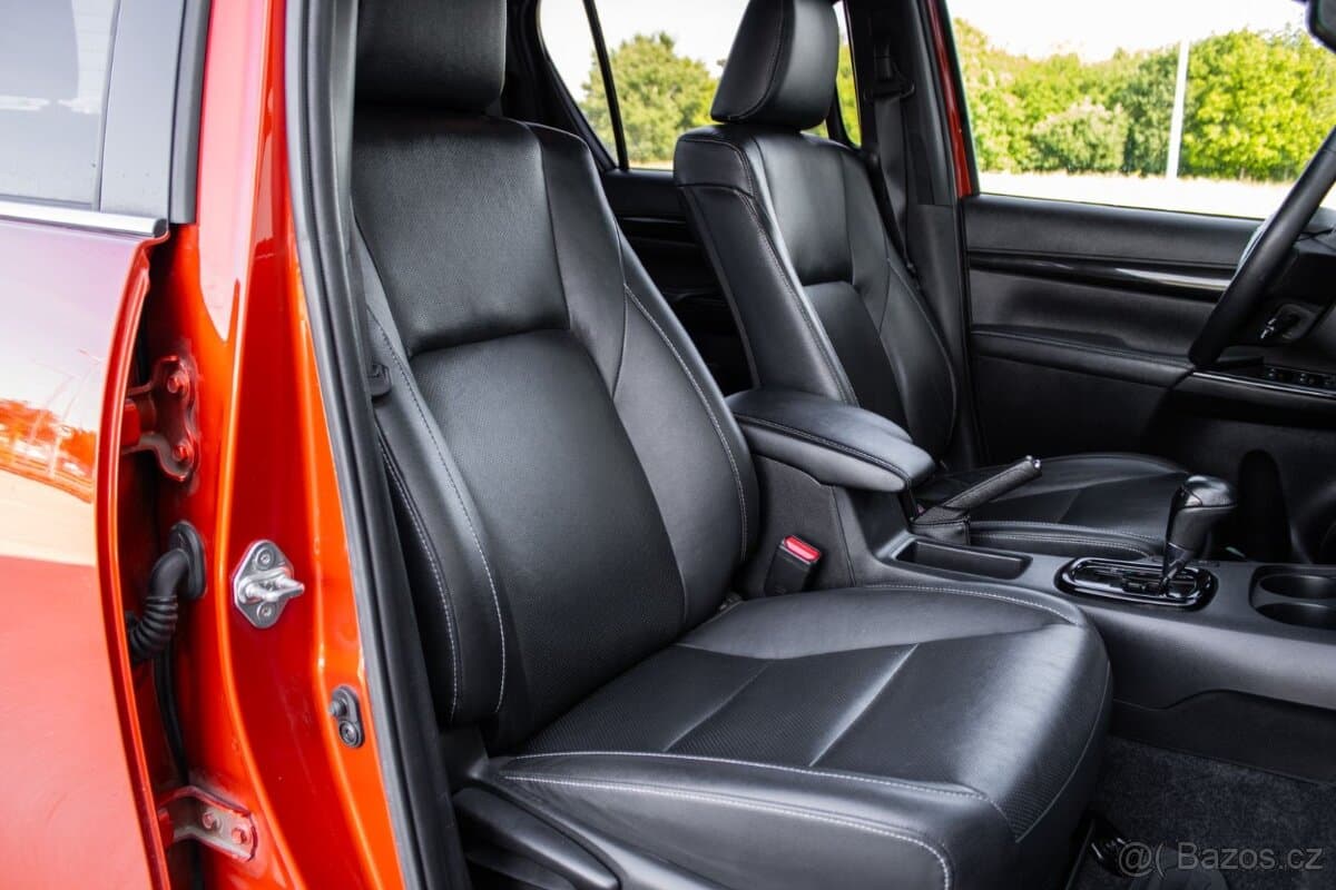 2020 Toyota HILUX - 13
